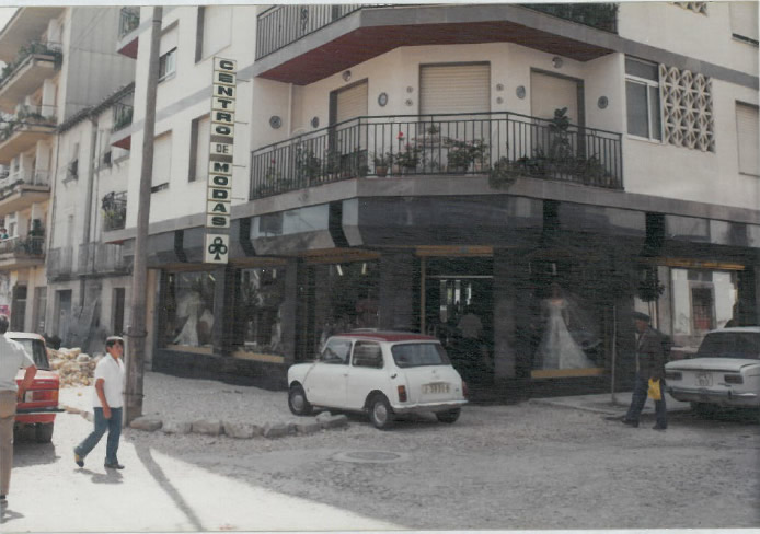 1982, la fachada Centro de Modas Trebol