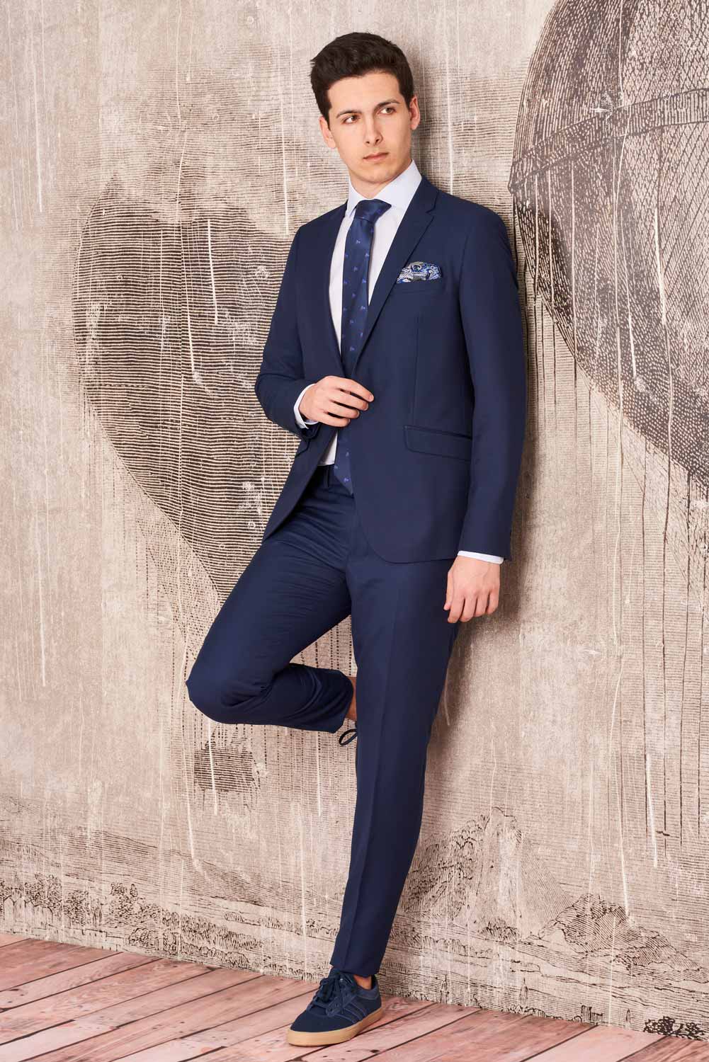 Traje azul noche para hombre