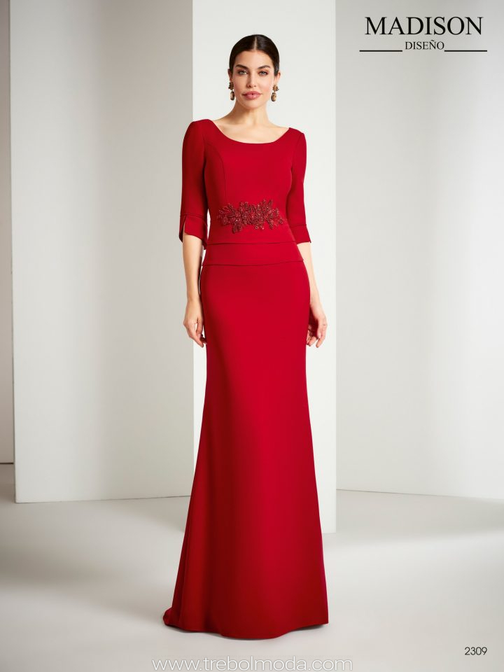 Vestido ideal para mantilla. Mod.2309. Talla 50