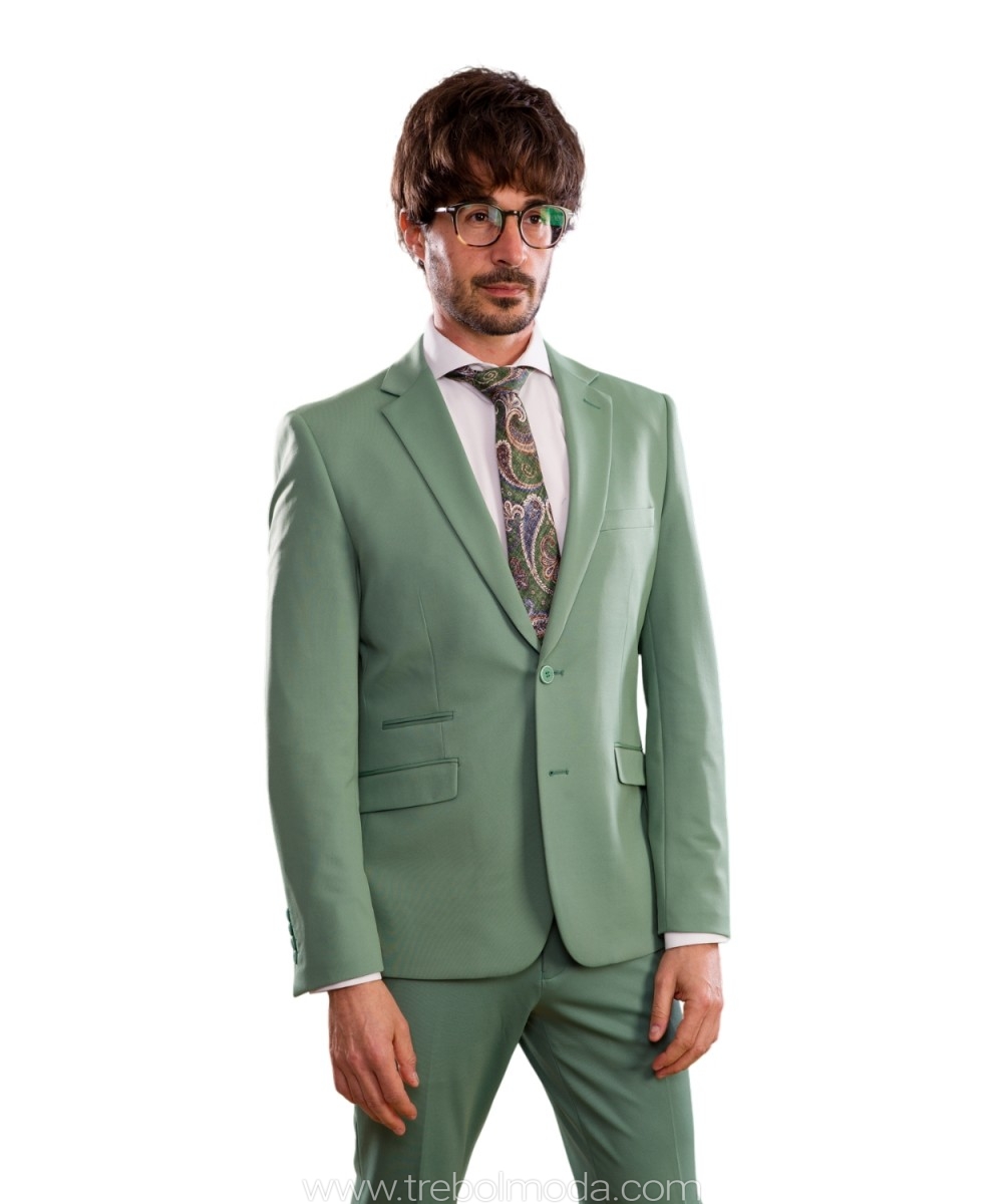 Traje color menta