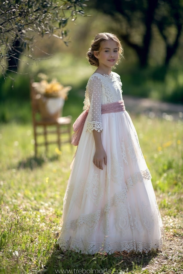 Vestido comunión tul plumetti con puntillas