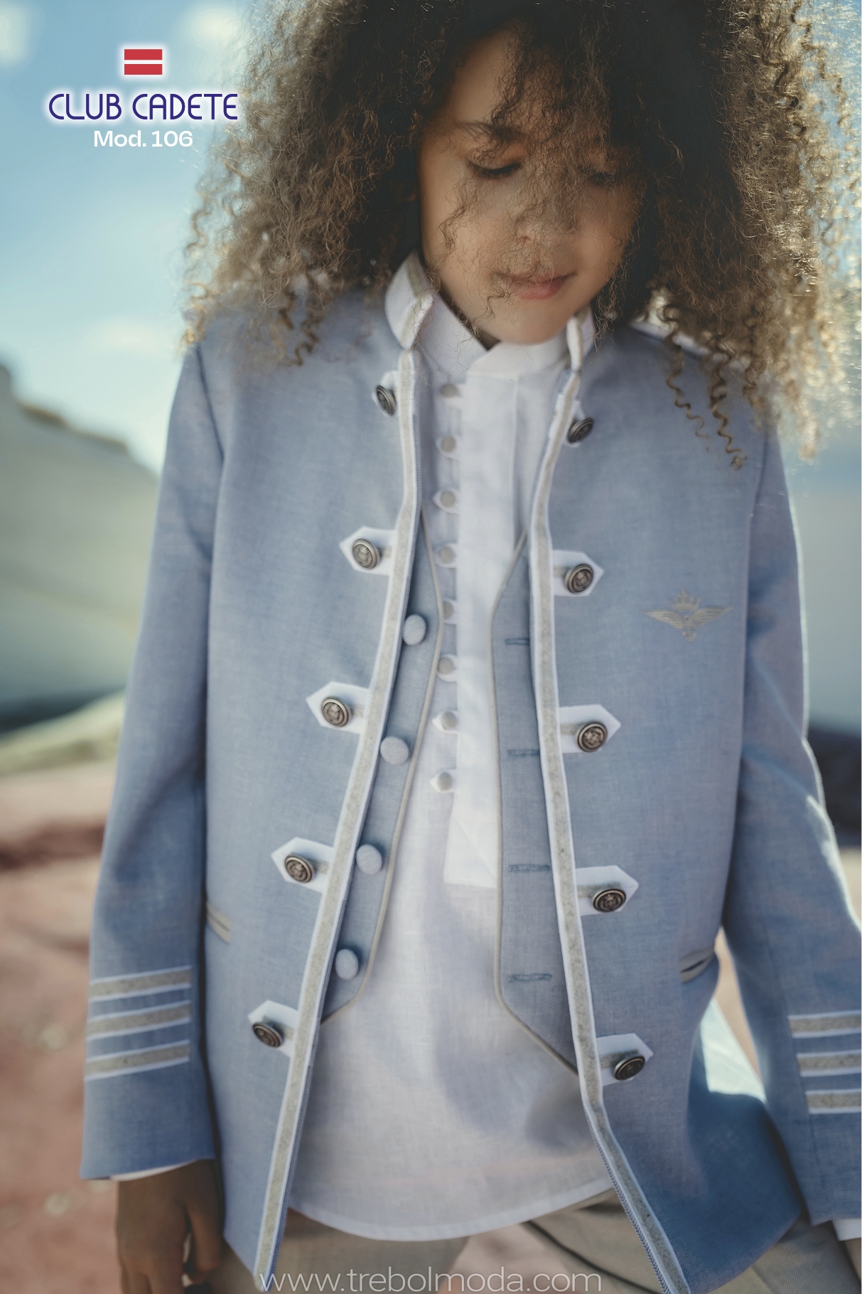 106 Almirante casaca celeste