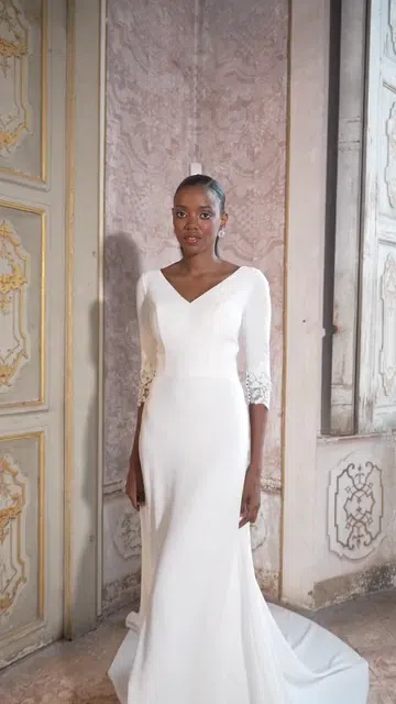 8206 Vestido novia con capa desmontable